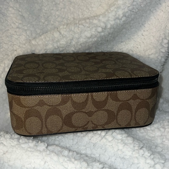 Coach Men 🤎 - Picture 1 of 5